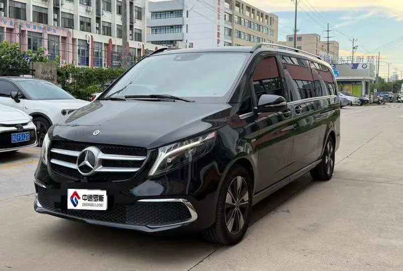 Mercedes-Benz V-Class 2022 V 260 L Long Wheelbase Premium Edition