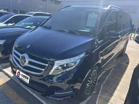Mercedes-Benz V-Class 2017 V 260 L Premium Extended Edition