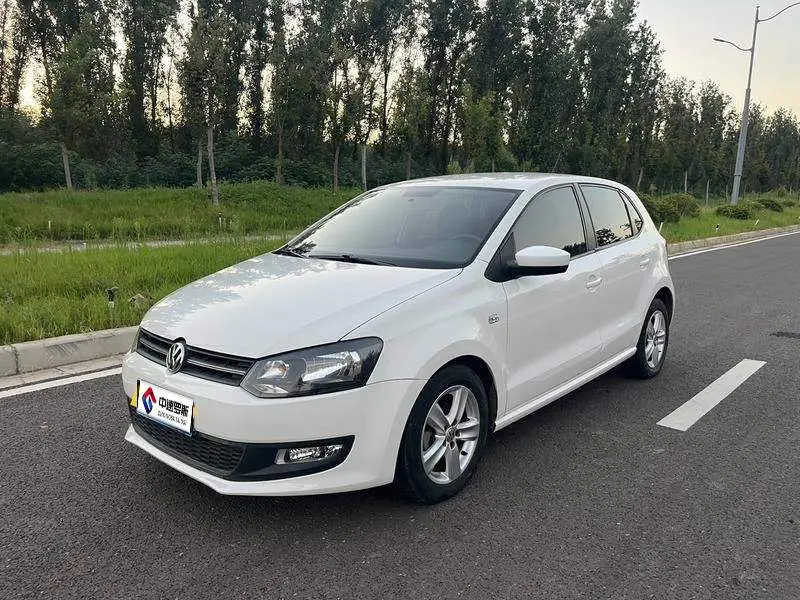 Polo 2013 1.6L Automatic Comfort Edition