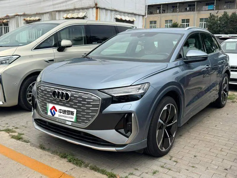 Audi Q4 e-tron 2023 50 e-tron quattro Creative Edition