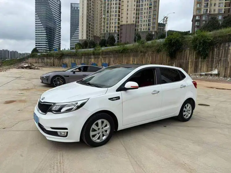 Kia K2 2015 Hatchback 1.4L AT GLS Cool Edition