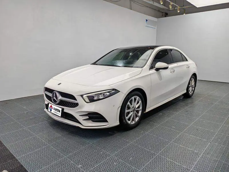 Mercedes-Benz A-Class 2020 A 200 L sports sedan