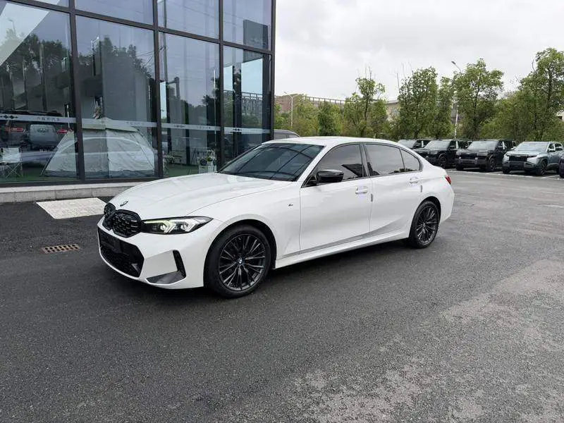 BMW 3 Серия 2023 325Li M Sport Night Edition