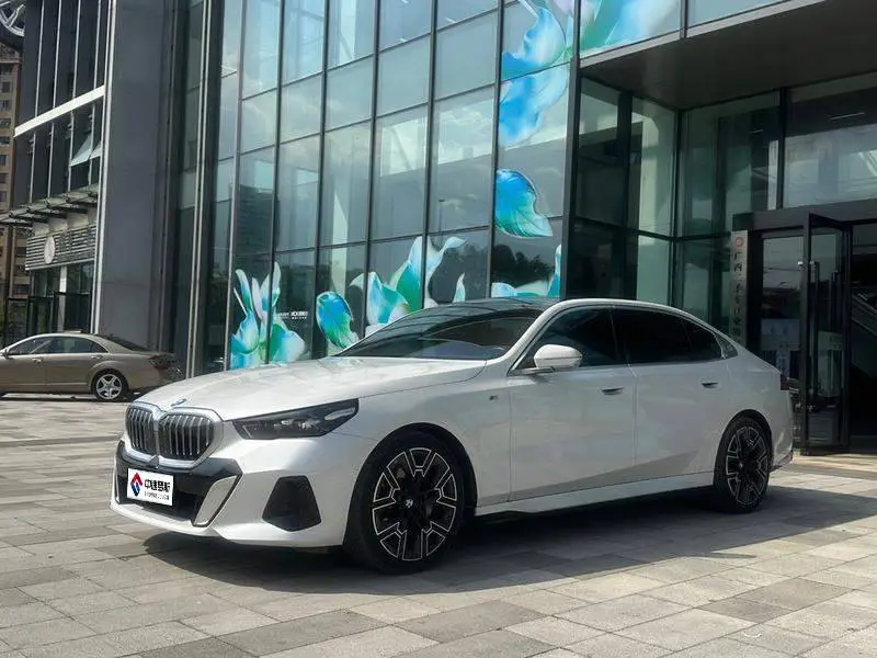 BMW 5 Series 2025 530Li Premium M Sport Package