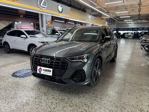 Audi Q3 2022 35 TFSI Stylish and Dynamic