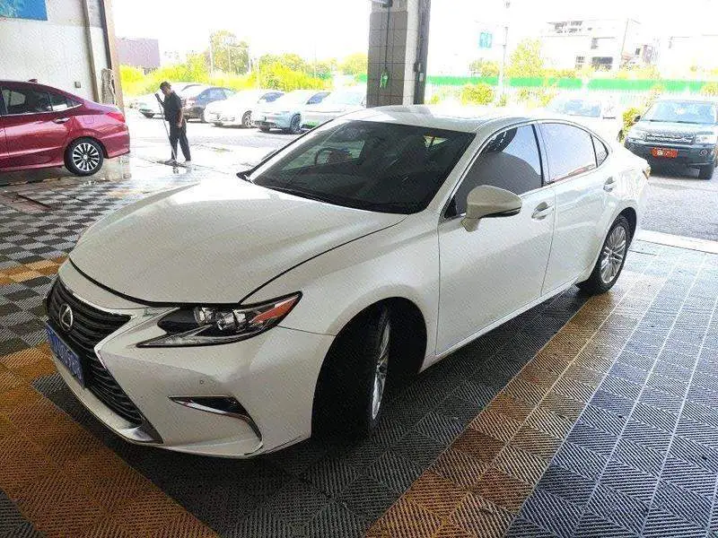 Lexus ES 2015 200 Elite Edition