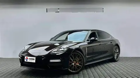 Panamera 2017 Panamera Turbo Executive Extended Edition 4.0T
