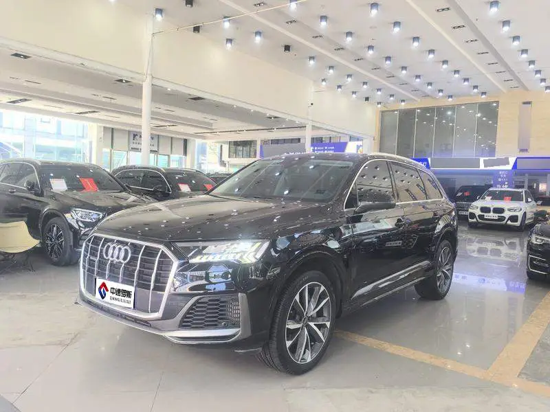 Audi Q7 2021 55 TFSI quattro S line sports model