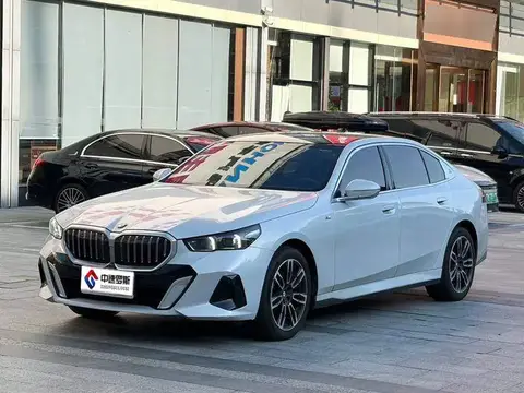 BMW 5 Серия 2024 525Li M Sport Package