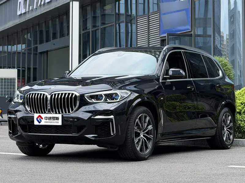 BMW X5 2022 xDrive 30Li Premium M Sport Package