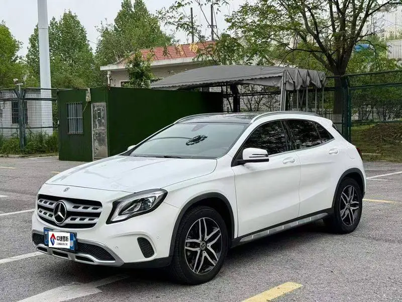 Mercedes-Benz GLA 2017 GLA 200 Fashion Edition