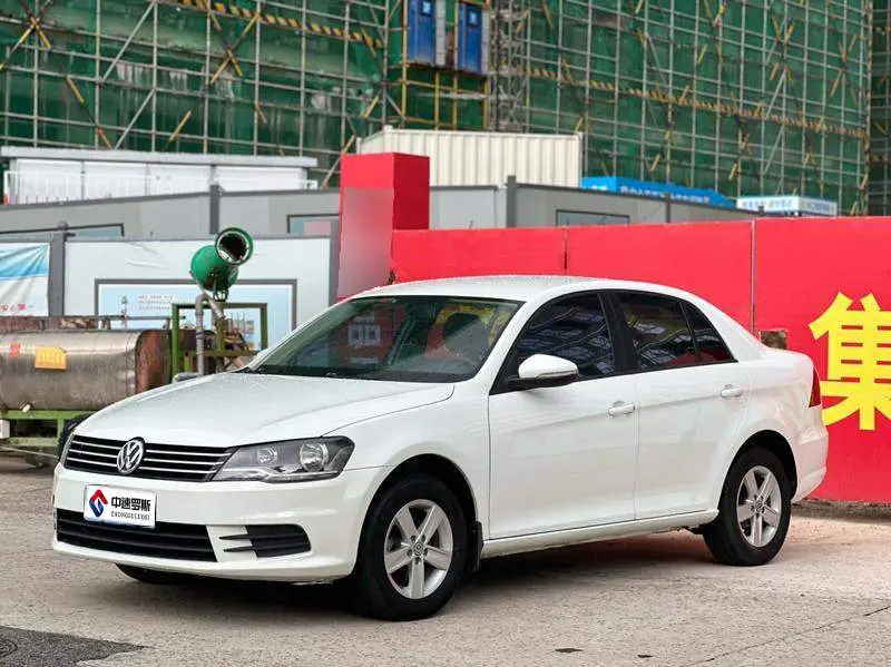 Bora 2014 1.6L Automatic Fashion Model