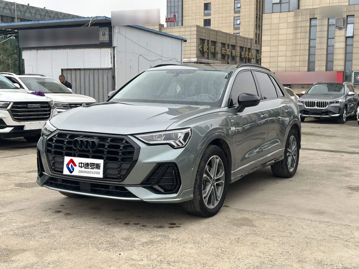 Audi Q3 2023 35 TFSI Fashion Dynamic Edition (1.4T)
