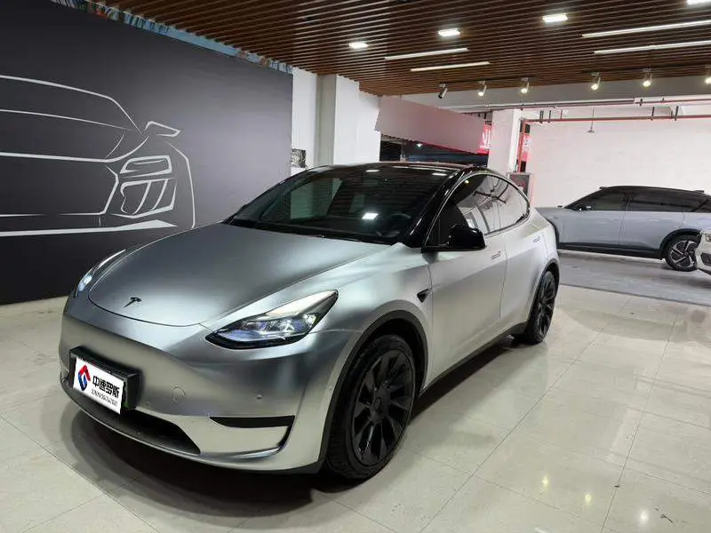 Mẫu Y 2022 facelifted rear-wheel drive version