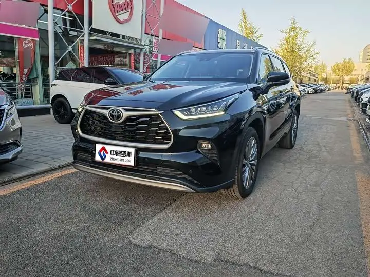 Highlander 2022 380T 4WD Premium Edition 7 Seaters