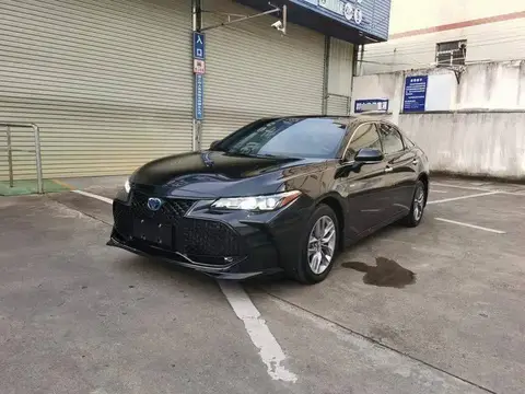Asian Dragon 2019 Hybrid 2.5L Luxury Edition National V