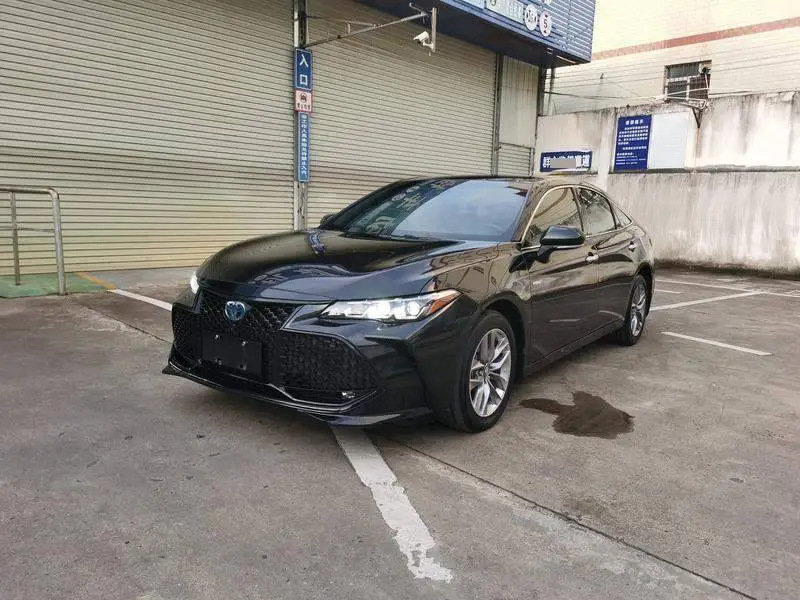 Asian Dragon 2019 Hybrid 2.5L Luxury Edition National V