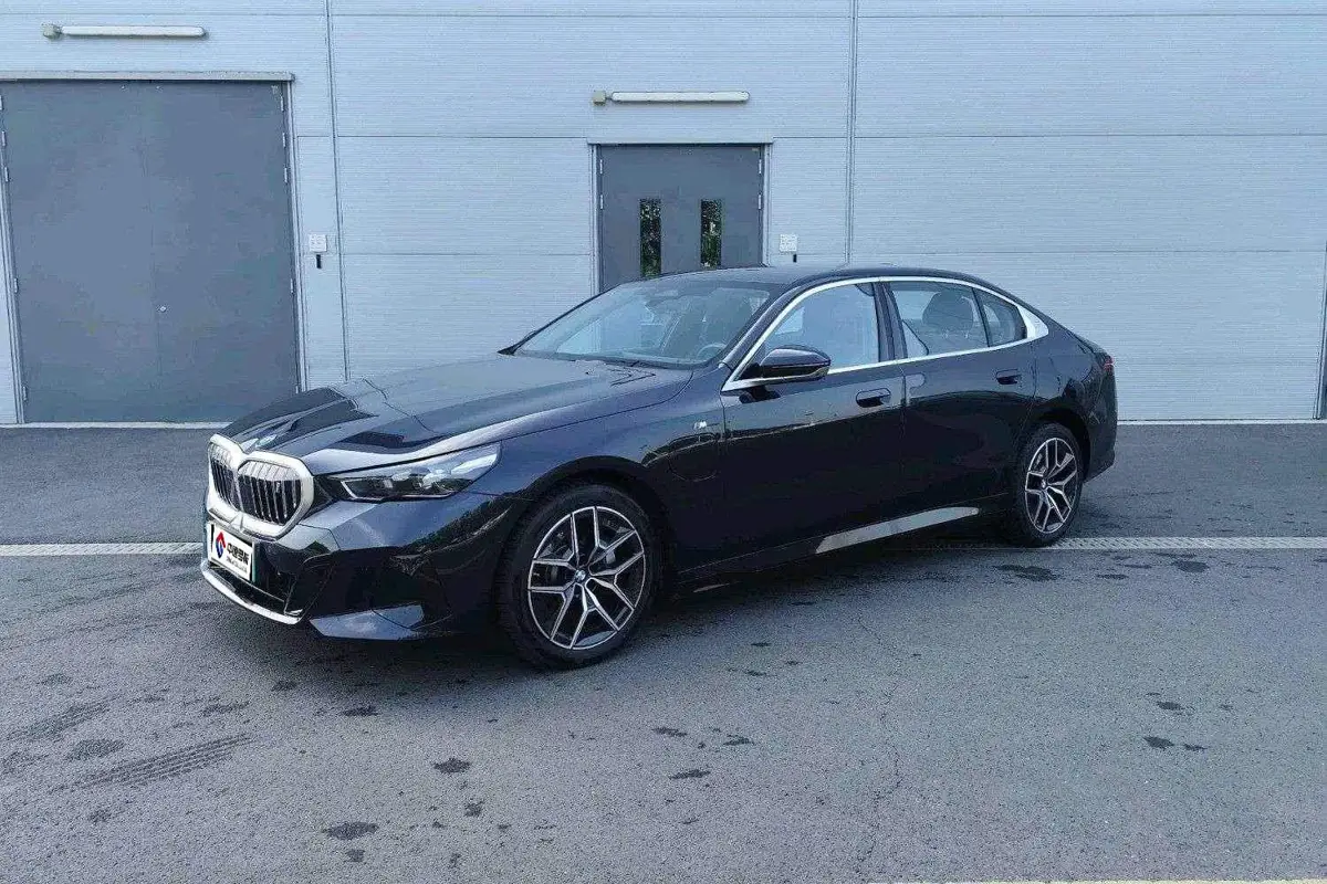 BMW i5 2025 eDrive 40L M Sport Package