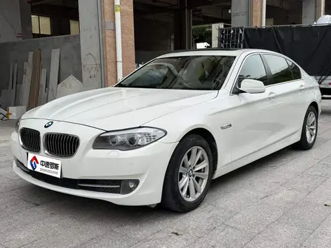 BMW 5 Series 2011 523Li Leading Model