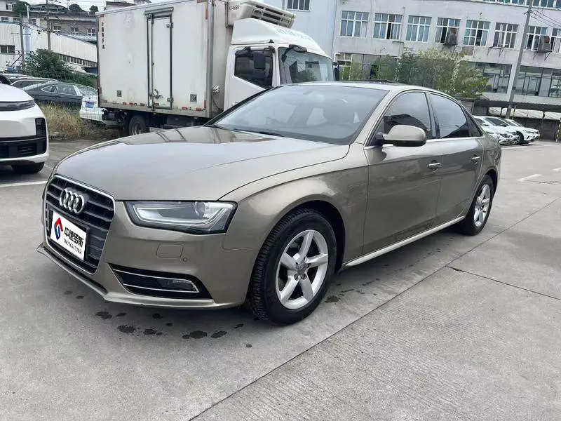 Audi A4L 2013 35 TFSI Automatic Standard الطراز