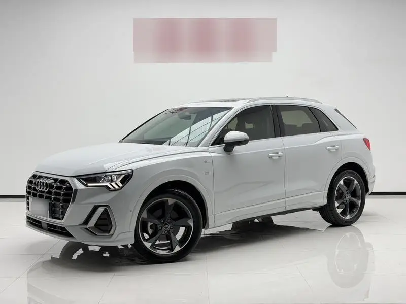 Audi Q3 2022 35 TFSI Stylish and Dynamic