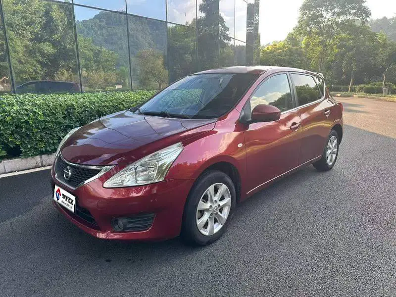 TIIDA 2011 1.6L CVT Comfort Model