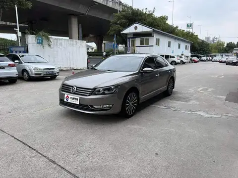 Passat 2014 1.8TSI DSG Royal Navigation Edition
