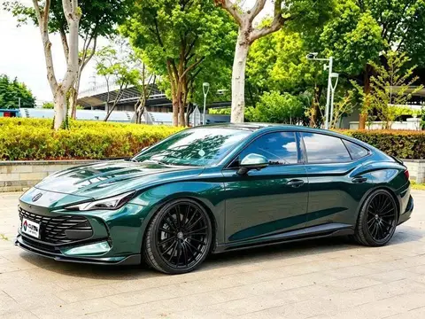 MG7 2023 2.0T Automatic Beauty Hunter Luxury Edition