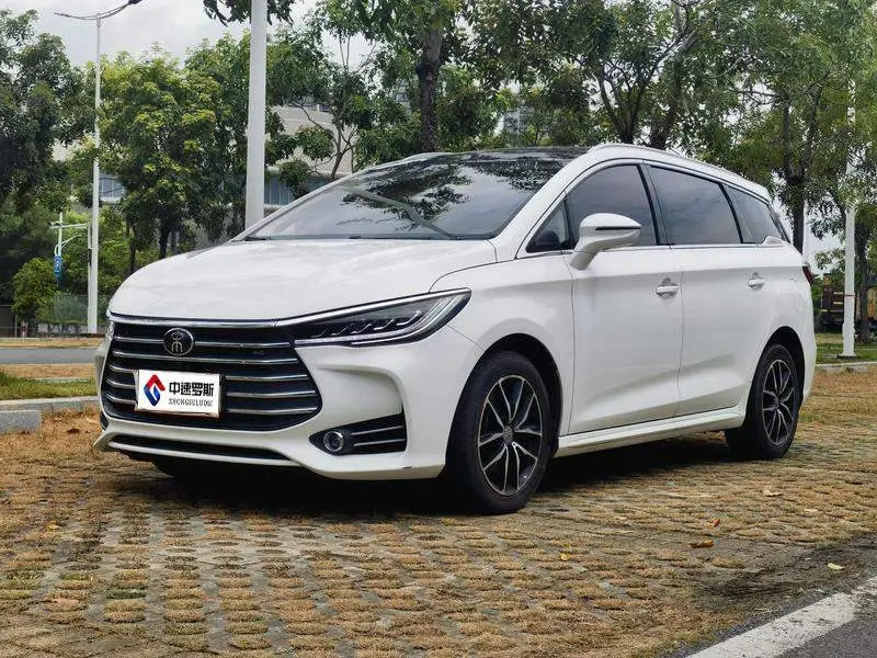 Song MAX 2018 1.5T Automatic Intelligent Connection Premium 6 Seaters
