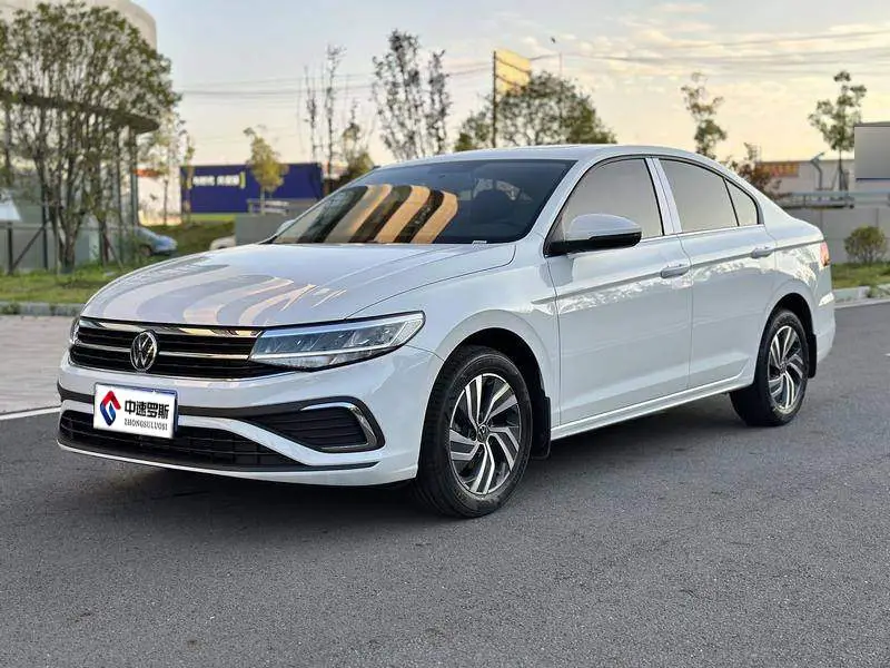 Bora 2026 200TSI DSG Joyful Travel Navigation Edition