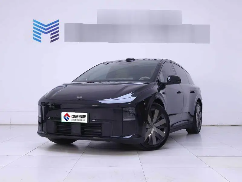 Ideal i6 2025 Standard AWD