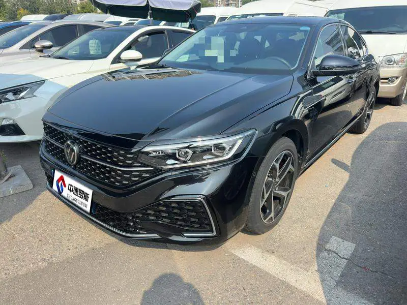 Passat 2025 Outstanding 380TSI Starry Sky Dragon Edition