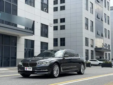 BMW 7 السلسلة 2016 740Li Premium Edition