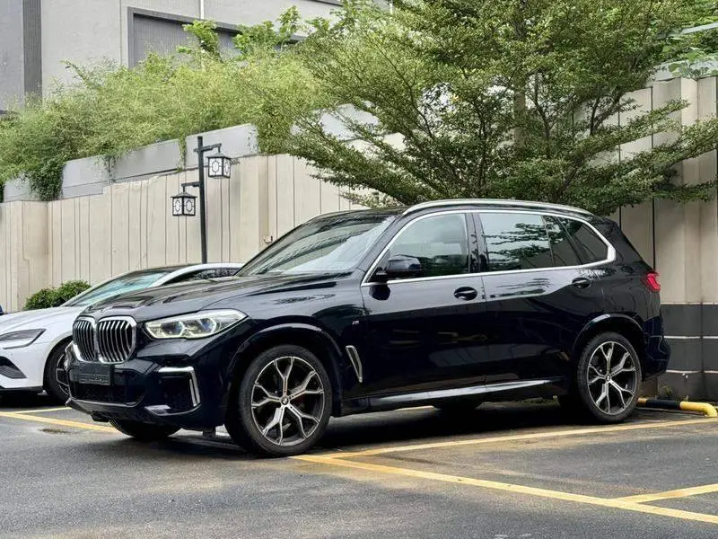 BMW X5 2022 facelift xระบบขับเคลื่อน 40Li M Sport Package