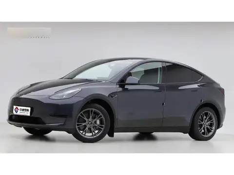 รุ่น Y 2024 rear-wheel drive version