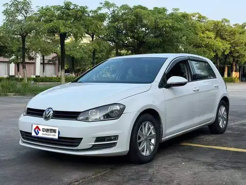Golf 2015 1.6L Automatic Fashion Model