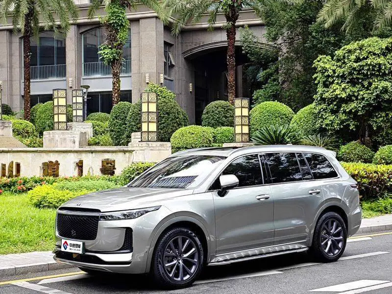 Ideal ONE 2020 Extended Range 6-seater Edition