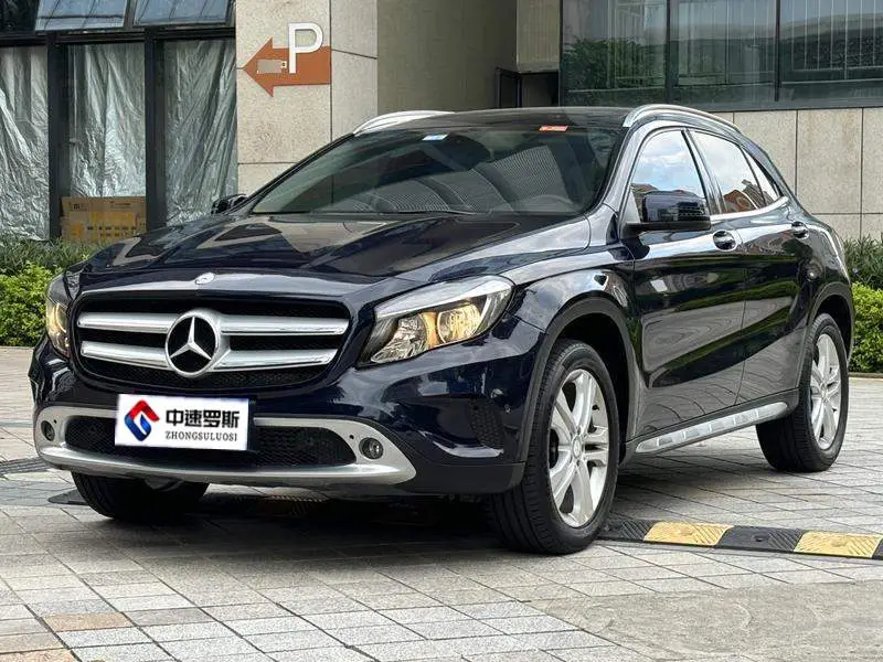 Mercedes-Benz GLA 2015 GLA 200 Dynamic