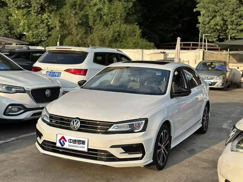 Sagitar 2016 280TSI Automatic R-Line