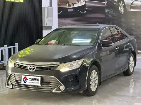 Camry 2015 2.0G Leading Edition