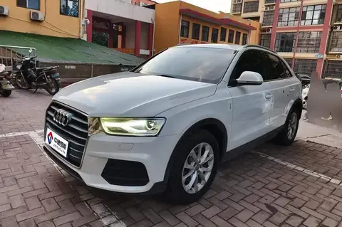 Audi Q3 2016 30 TFSI Standard الطراز
