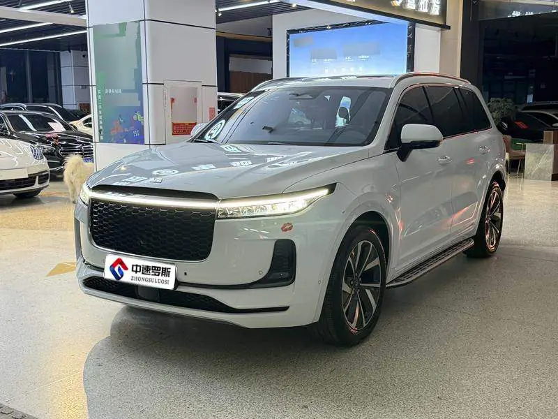 Ideal ONE 2021 Extended Range 6-seater Edition