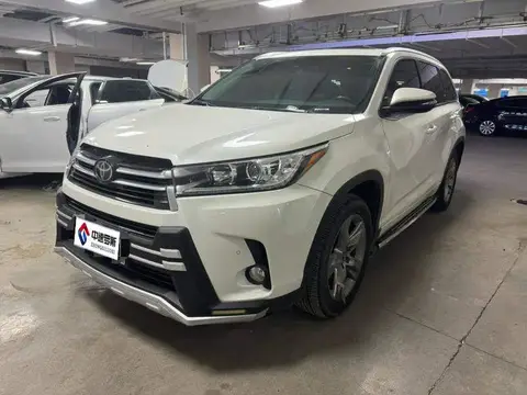 Highlander 2018 2.0T 4WD Premium Edition 7 Seaters National VI