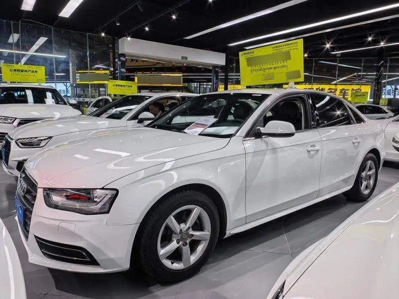 Audi A4L 2016 30 TFSI Collector's Edition Automatic Comfort