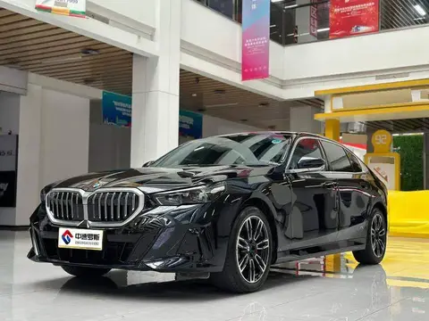 BMW 5 Series 2026 530Li Leading M Sport Package