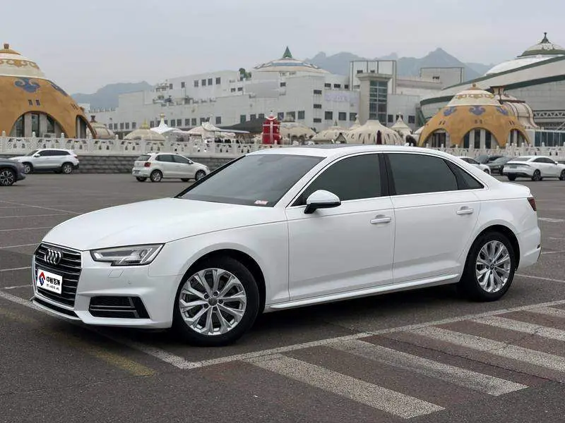Audi A4L 2018 30th Anniversary 40 TFSI Progressive