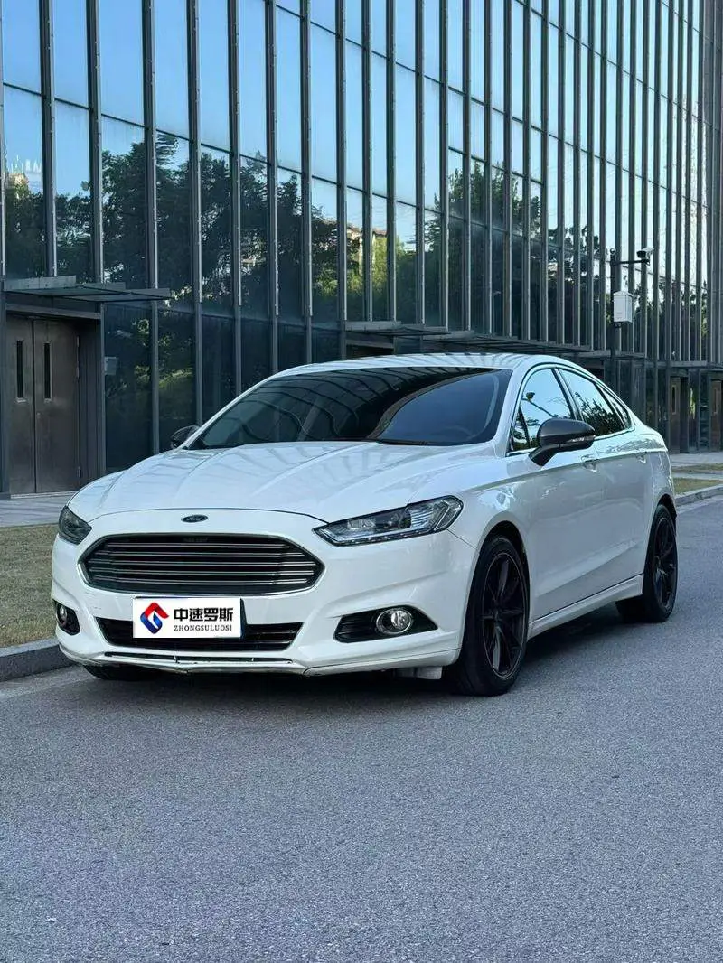 Mondeo 2013 2.0L GTDi200 Fashion Model