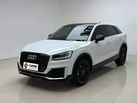 Audi Q2L 2020 35 TFSI Stylish and Dynamic