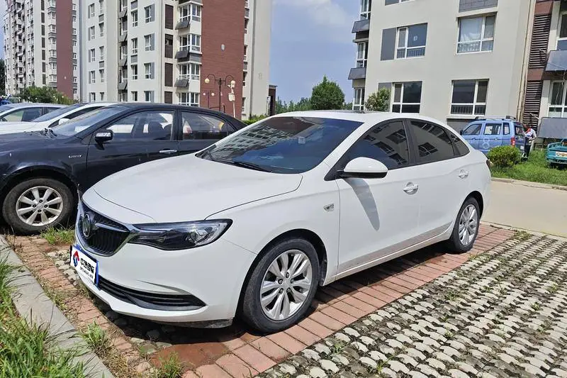Hideo 2021 Modèle Modified Modèle 1.5L Automatic Elite