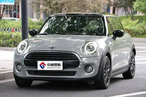 MINI 2021 1.5T COOPER Classic